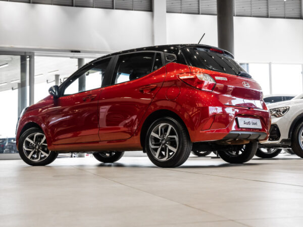 An image of a Used Red Hyundai Grand i10 1.2 Fluid A/T