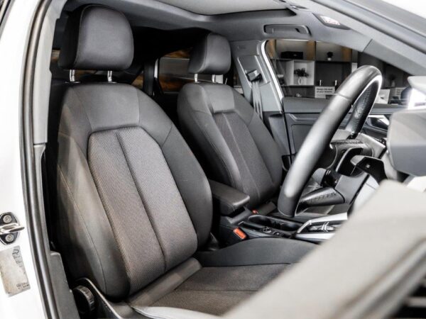 Interior view of the Audi A3 Sedan 35 TFSI.