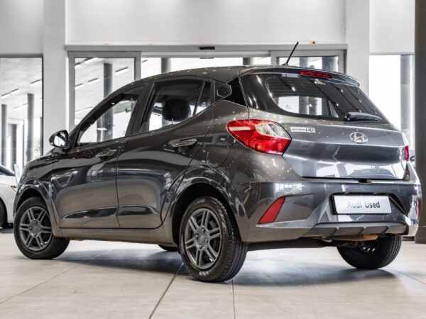 Image of a Hyundai Grand i10 1.0 Fluid showcasing its sporty design and features.